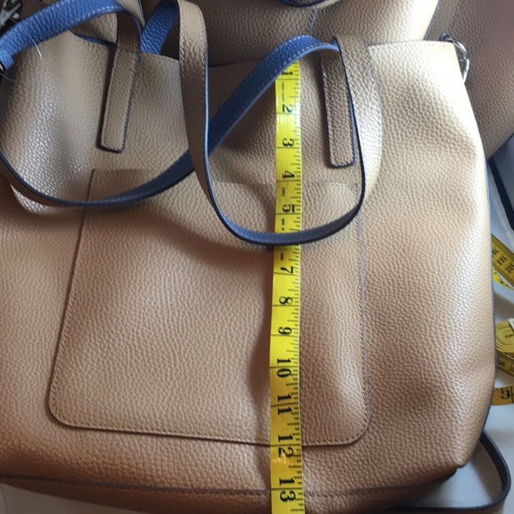 Faux leather 2 color tote bag NWT - Picture 4 of 8